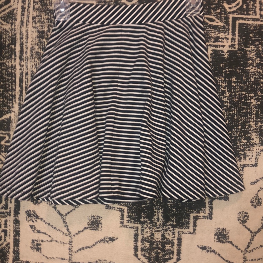 So Kohl’s Black and White Striped Skirt